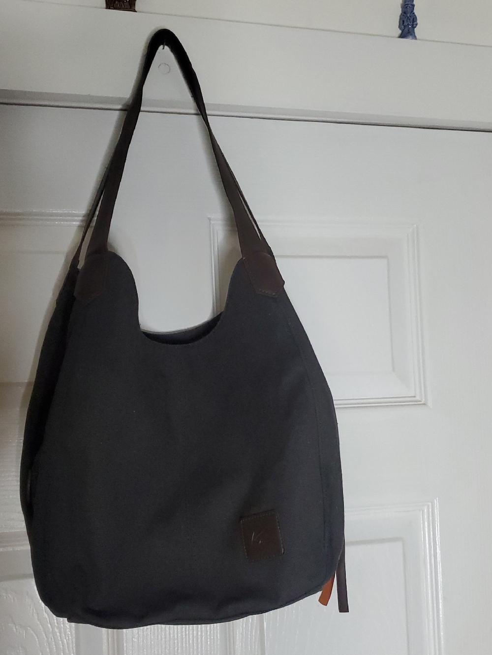 K2  Canvas Purse Shoulder Style .